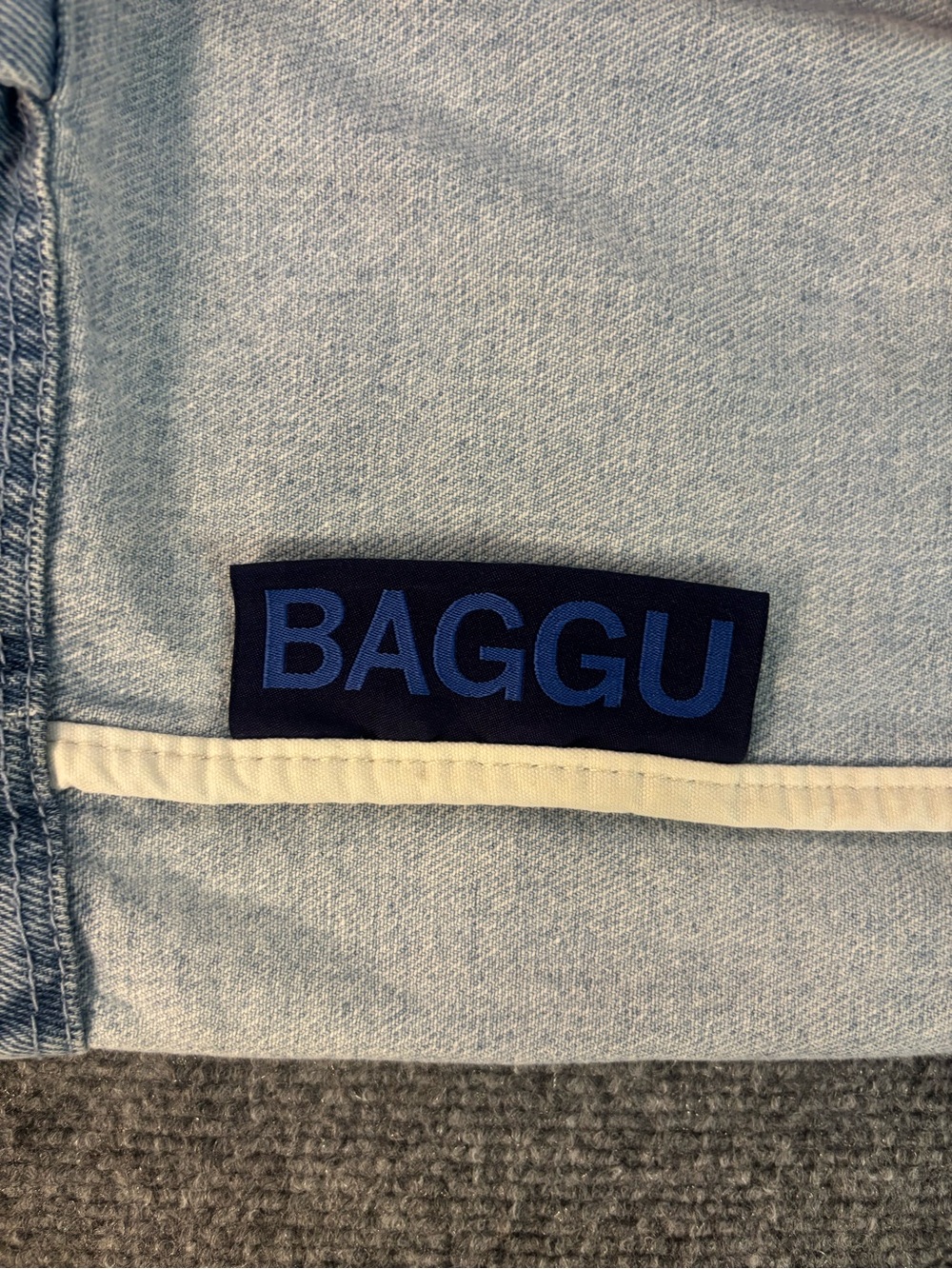 BAGGU Duck Tote Light Denim Blue - Picture 2 of 7